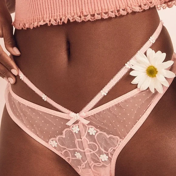 FOR LOVE & LEMONS Love Letter Thong Panty - Picture 9 of 9